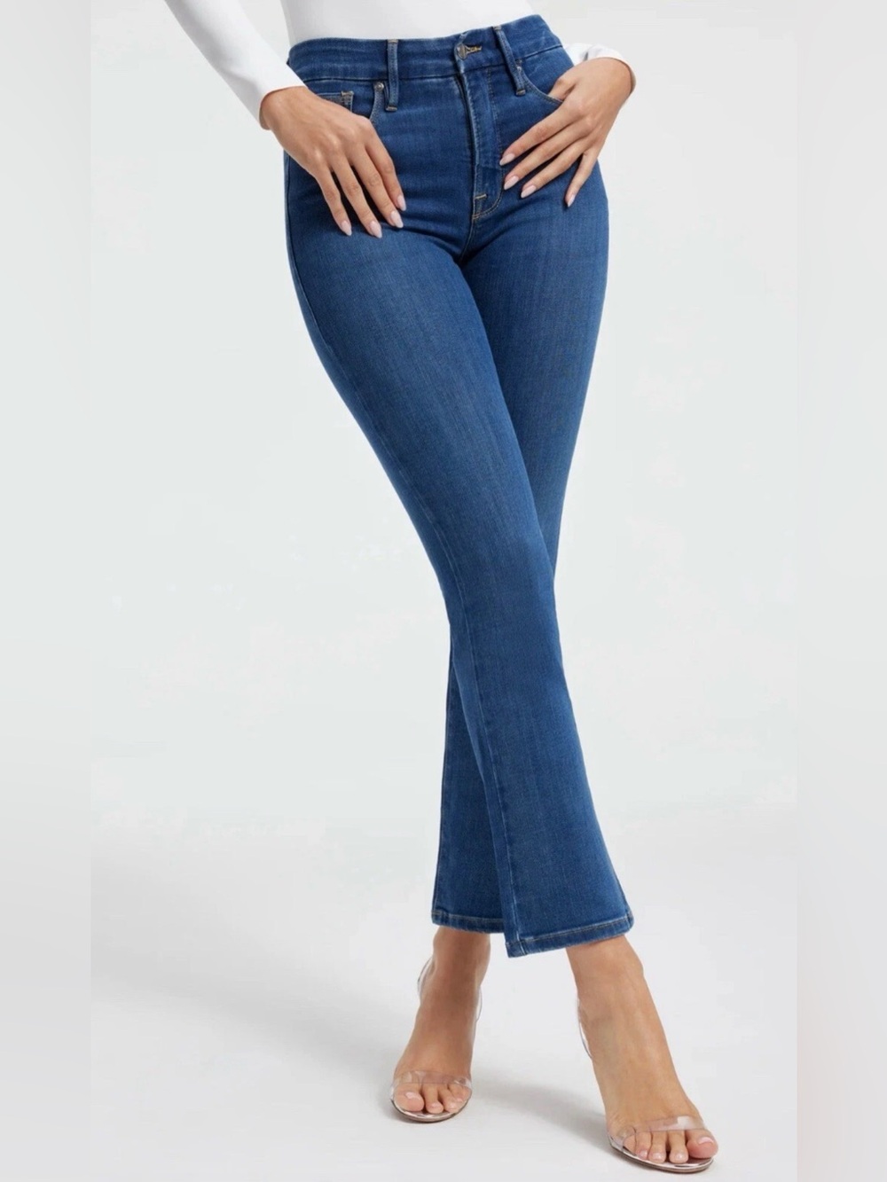 GOOD AMERICAN Good Straight Leg Jeans 8/29